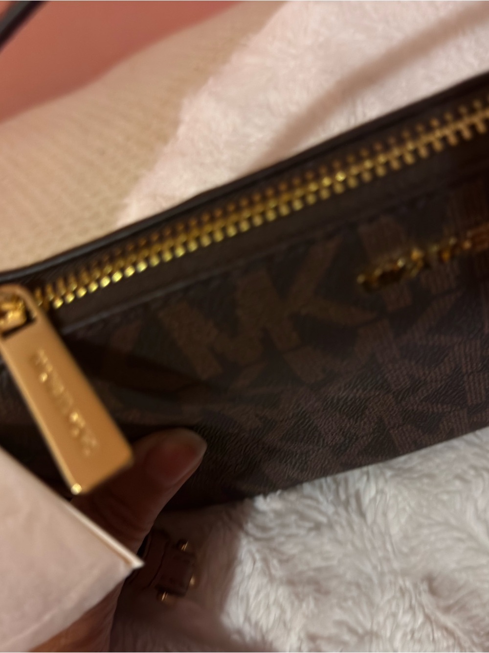 Michael Kors Brown MK Signature jet set Pouchette. / shoulder bag/ NWT - Picture 8 of 10